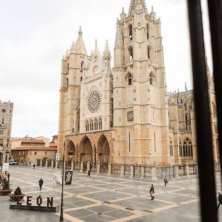 Albany Ancha Hotel เลออน ภายนอก รูปภาพ León Cathedral
