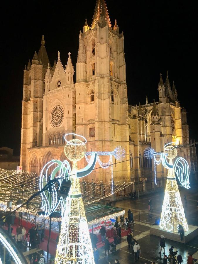 Albany Ancha Hotel เลออน ภายนอก รูปภาพ Cathedral of Ciudad Real