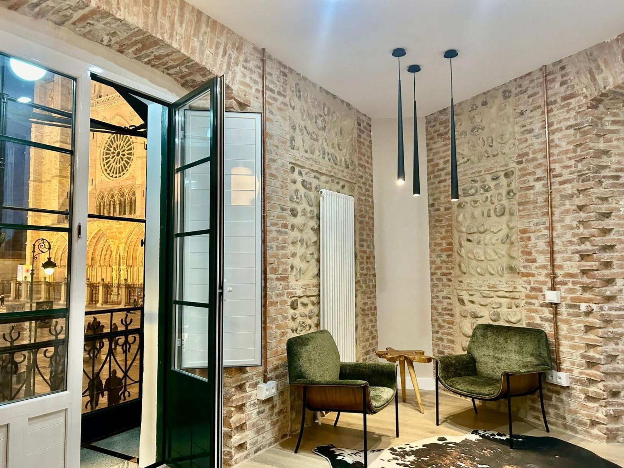 Albany Ancha Hotel เลออน ภายนอก รูปภาพ The interior of the museum