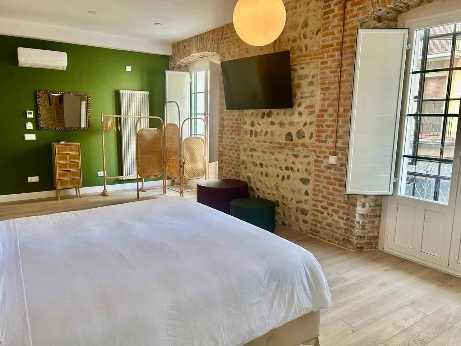 Albany Ancha Hotel เลออน ภายนอก รูปภาพ A room at the hotel