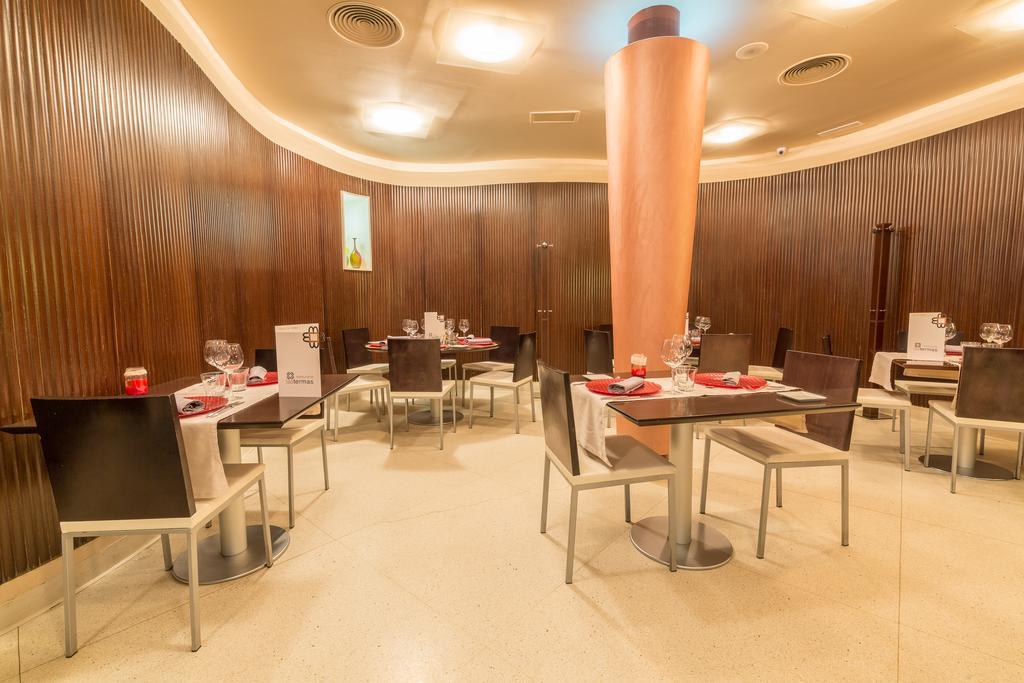 Albany Ancha Hotel เลออน ภายนอก รูปภาพ Restaurant